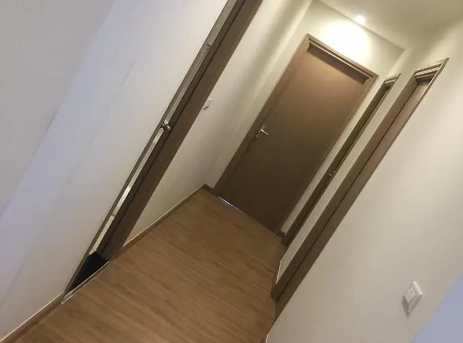 Aparthotel Dtj Hometel 3*