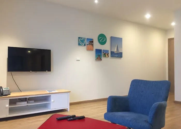 Aparthotel Dtj Hometel 3*